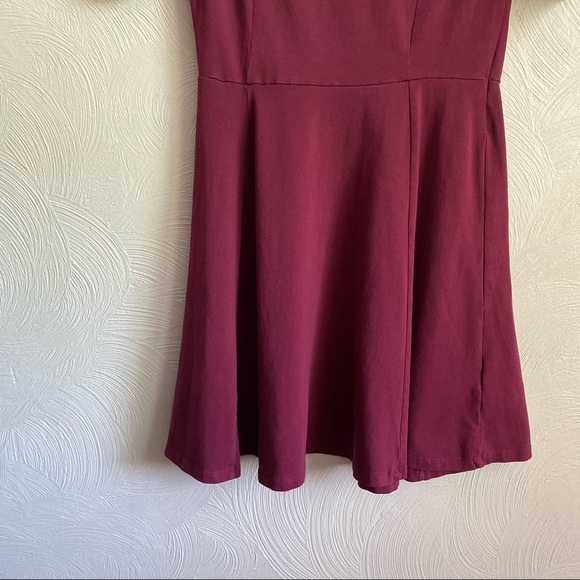 H&M Dark Red Dress with 3/4 Sleeves - Picture 4 of 12
